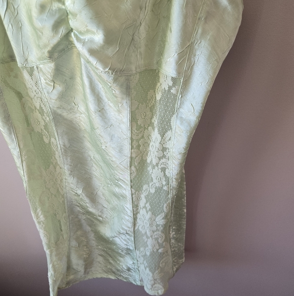 ​✨ VINTAGE Bisou Bisou Michele Bohbot Pastel Green Lace Trim Chemise Slip Dress - Picture 2 of 7